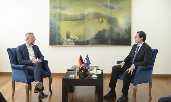 asociacioni-kthehet-nga-“pushimi”-–-nje-“strukture-federale”-qe-s’do-te-jete-republika-srpska-shihet-si-opsion