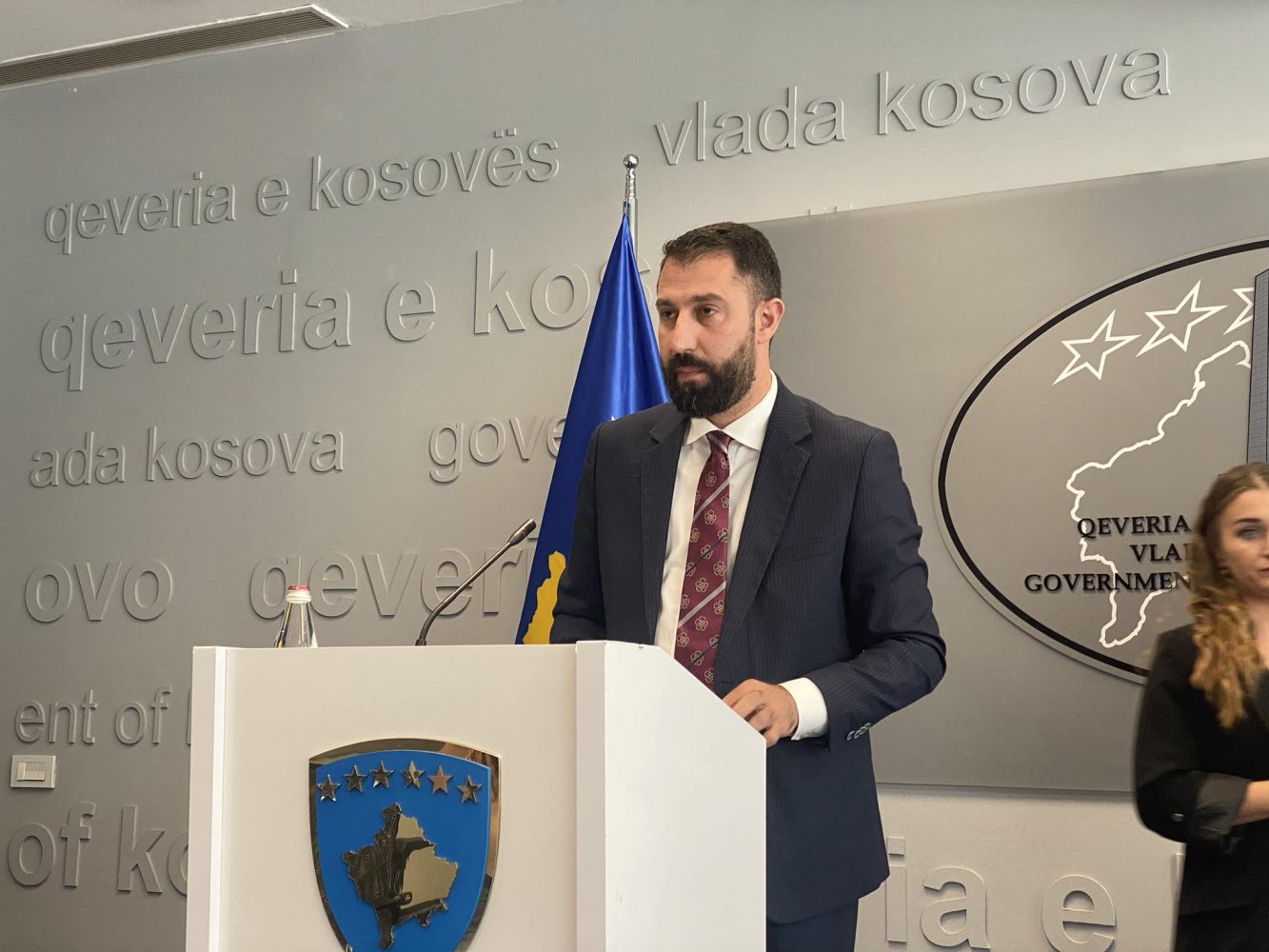 krasniqi:-largimi-i-kryetareve-ne-veri-me-peticion-eshte-e-vetmja-rruge-per-mbajtjen-e-zgjedhjeve-te-reja