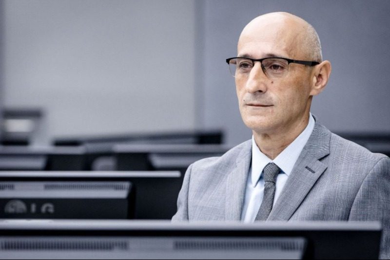 specialja-ia-konfiskon-telefonin-vellait-te-salih-mustafes
