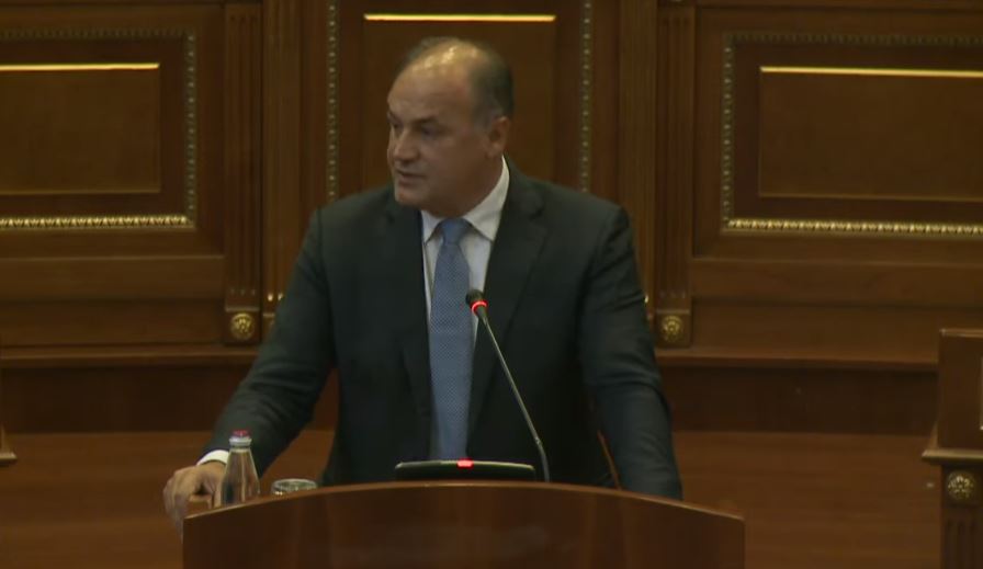 hoxhaj:-te-mos-blejme-kohe,-te-shkojme-ne-zgjedhje