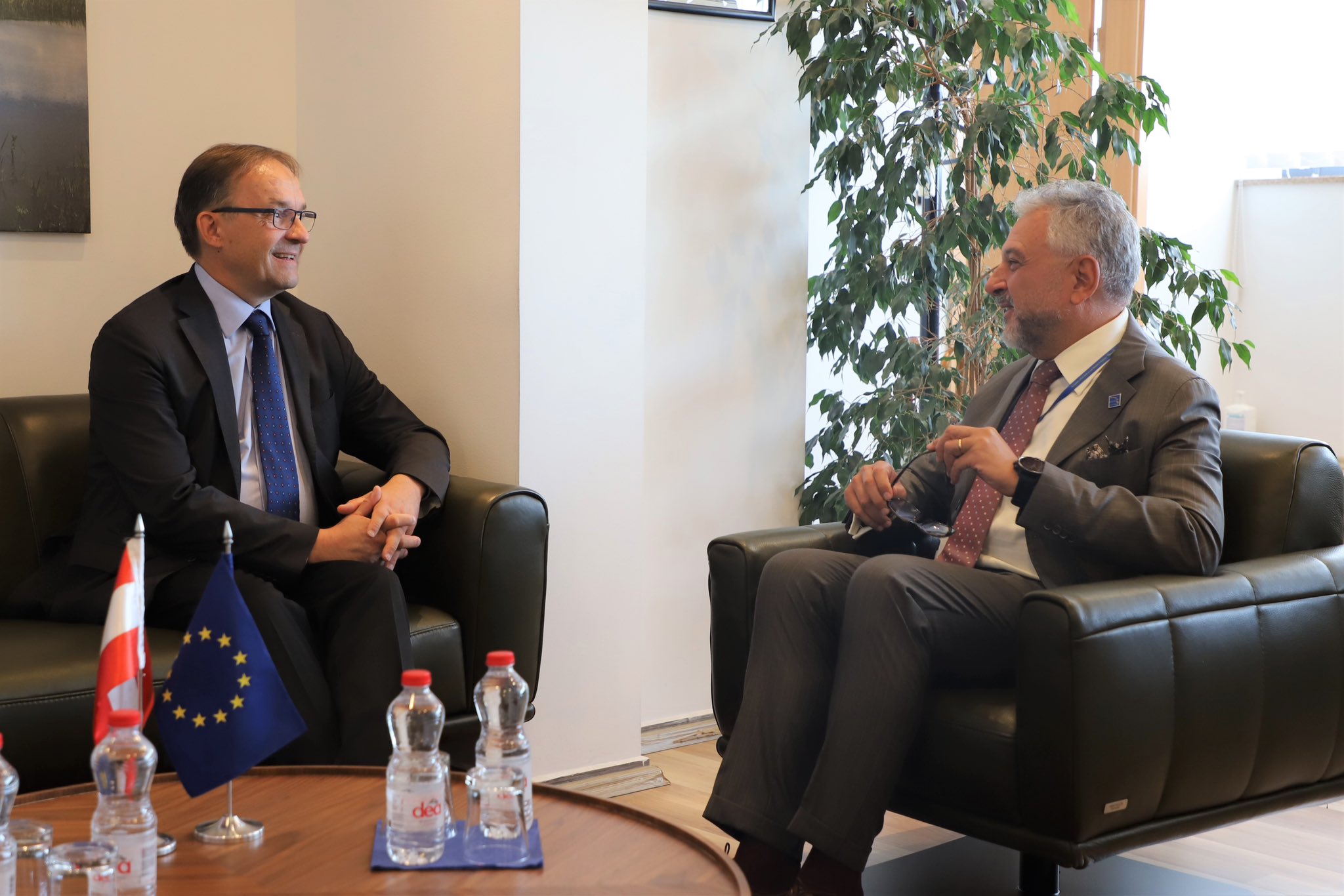 ambasadori-i-austrise-ne-zyrat-e-eulex,-pritet-nga-barbano