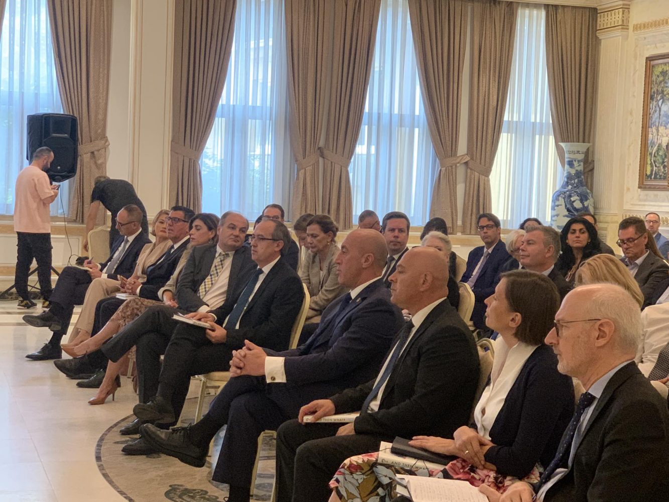haradinaj:-me-kurtin-s’mund-te-komunikohet,-ndryshe-ishte-me-rugoven-e-thacin