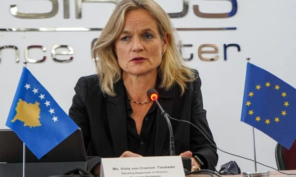 viola-von-cramon:-te-vendoset-prani-e-fuqishme-e-kfor’it-ne-gjithe-veriun-e-kosoves