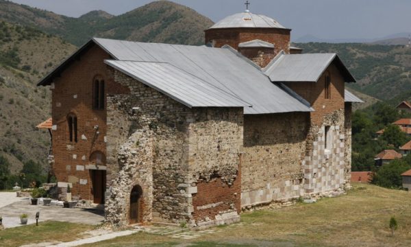 kerkesa-e-borell-per-lirimin-e-pelegrineve,-svecla:-po-verifikojme-nese-eshte-infiltruar-ndonje-terrorist