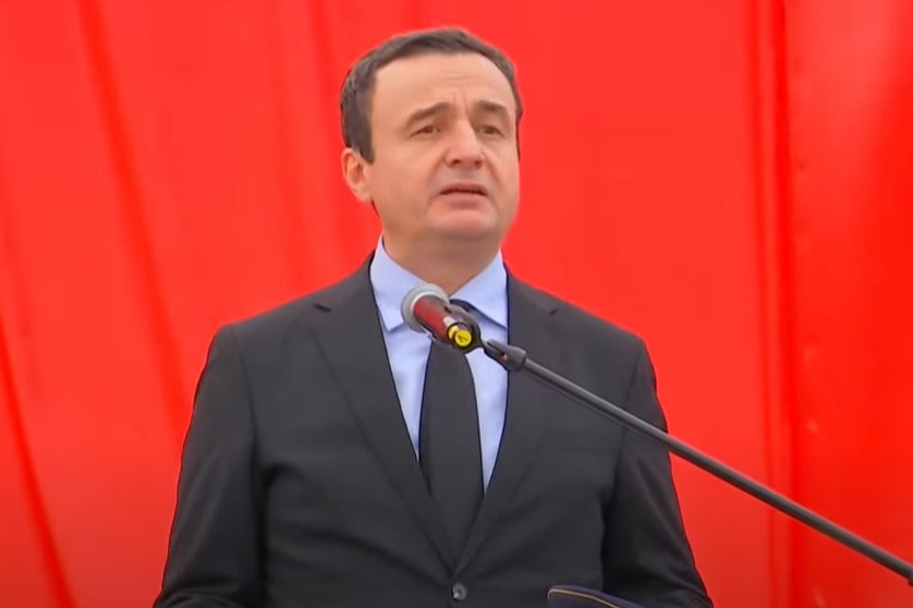kurti-ne-varrimin-e-policit-te-vrare:-me-terrorin-dhe-krimin,-nuk-ka-kompromis