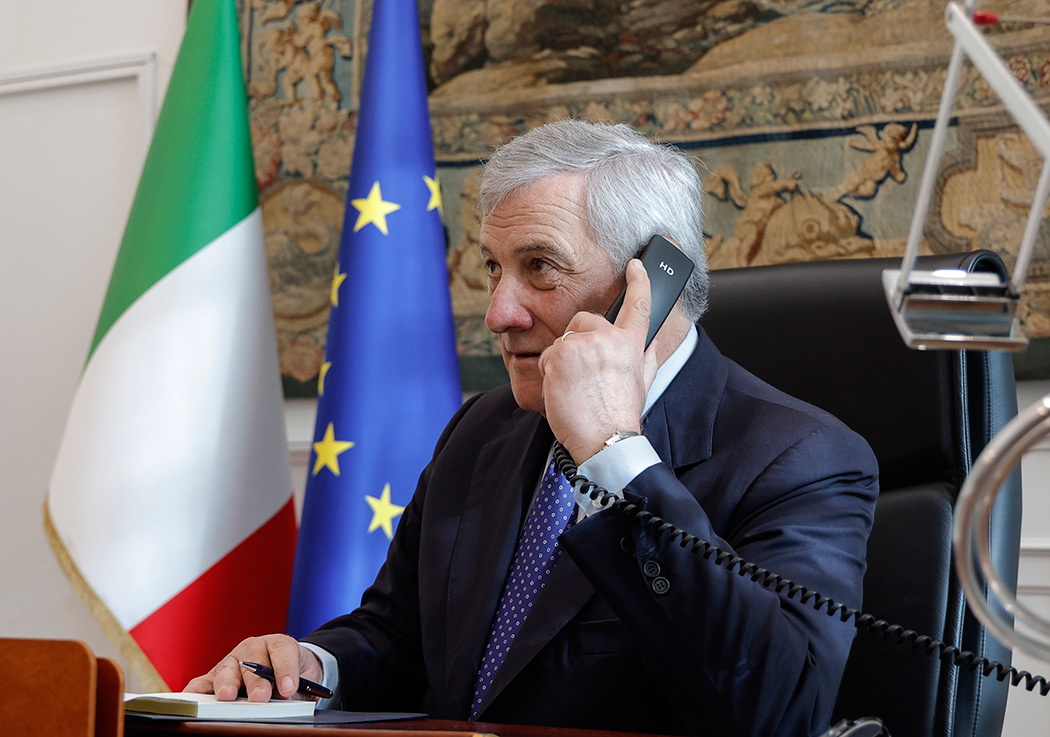 tajani-u-kerkon-kurtit-e-vuciqit-te-dialogojne,-thote-se-italia-po-planifikon-forcimin-e-pranise-se-kfor-it-ne-kufi