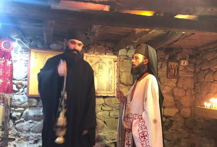 Kisha Shqiptare “Shën Kozmai” mallkon kishen serbe dhe jep disa vendime kanunore kishtare