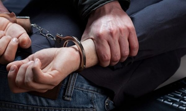 arrestohet-nje-i-dyshuar,-kreu-vjedhje-ne-zonen-e-stacionit-policor-veriu-ne-prishtine
