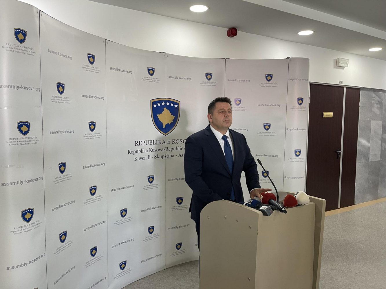 berisha-i-shqetesuar-per-situaten-ne-veri:-fotografite-e-policeve-e-te-vrareve-s’eshte-dashur-te-publikohen