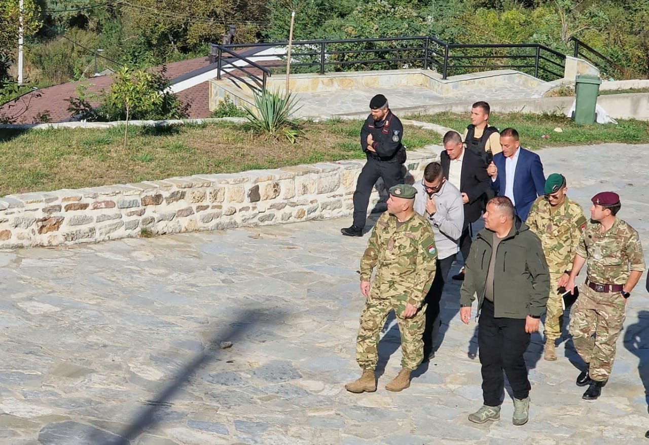 drejtori-i-policise-viziton-banjsken:-do-te-vazhdojme-t’u-ofrojme-ndihme-qytetareve