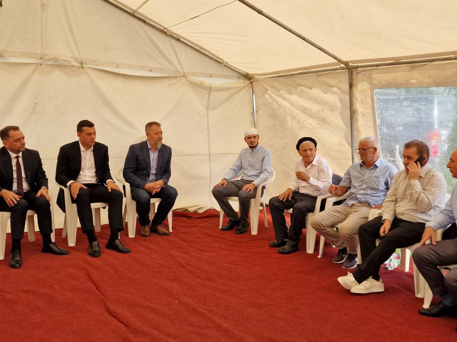 hashim-thaci-telefonon-familjen-e-afrim-bunjakut-per-ngushellime