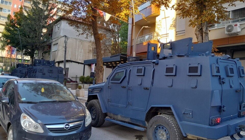 policia-e-kosoves-bastisi-edhe-spitalin-e-mitrovices-se-veriut