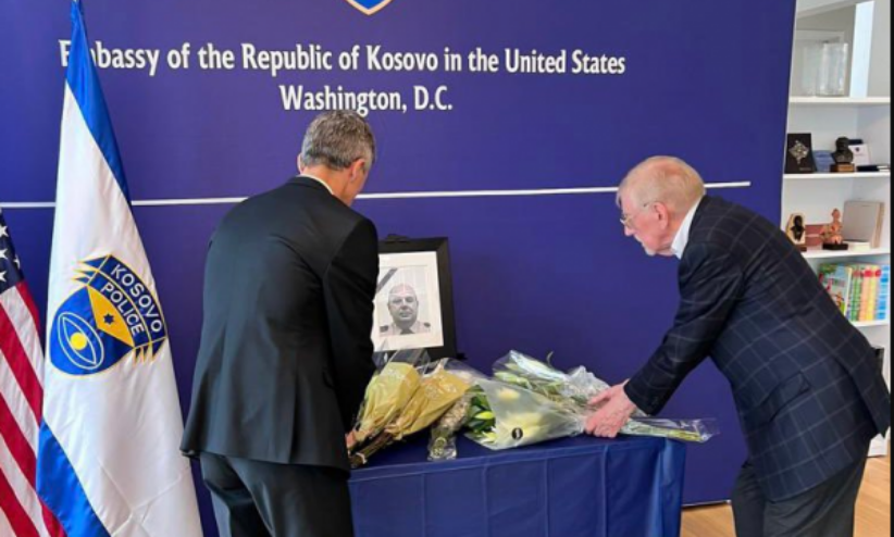 Shqiptarët nderojnë Afrim Bunjakun në Uashington, i pranishëm edhe Walker e kreu i ushtrisë shqiptare