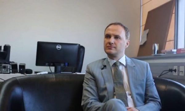 kerkesa-e-kosoves-per-ekstradimin-e-terorristeve,-selimi:-serbia-e-ka-te-ndaluar-me-kushtetute
