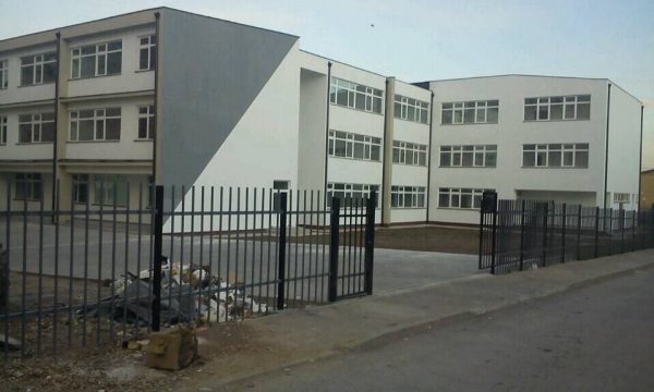 Rinovohet shkolla e mesme ekonomike “Hoxhë Kadri Prishtina”
