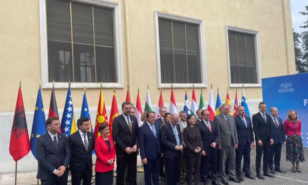 ka-nisur-takimi-i-krereve-te-diplomacise-i-cili-po-mbahet-ne-tirane-ne-kuader-te-procesit-te-berlinit