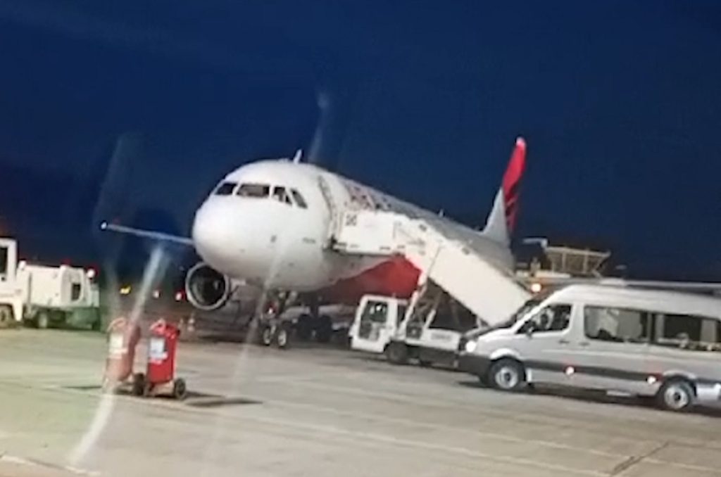 evakuimi-nga-izraeli,-mberrin-avioni-i-pare-ne-rinas-me-40-pasagjere,-ka-edhe-nga-kosova