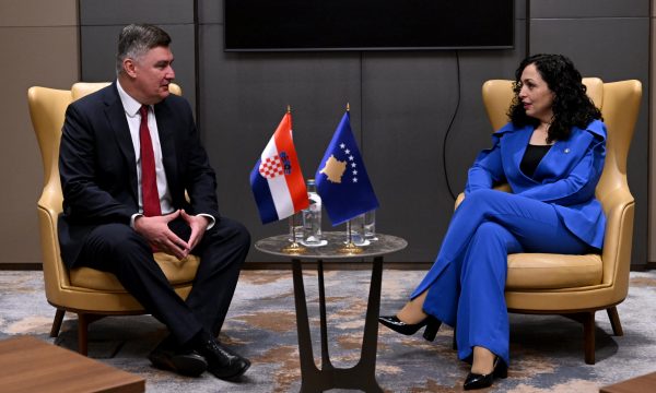 presidenca-kroate-del-me-njoftim-per-viziten-e-osmanit-tregon-mbeshtetjen-e-zagrebit-per-kosoven