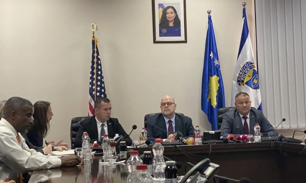 amerika-i-dhuron-policise-shtate-drone,-hovenier:-perkrahja-nuk-do-te-mungoje-asnjehere