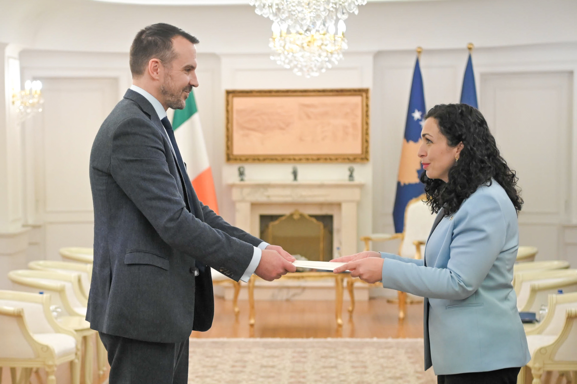 osmani-pranoi-letrat-kredenciale-nga-ambasadori-i-ri-jorezident-i-irlandes