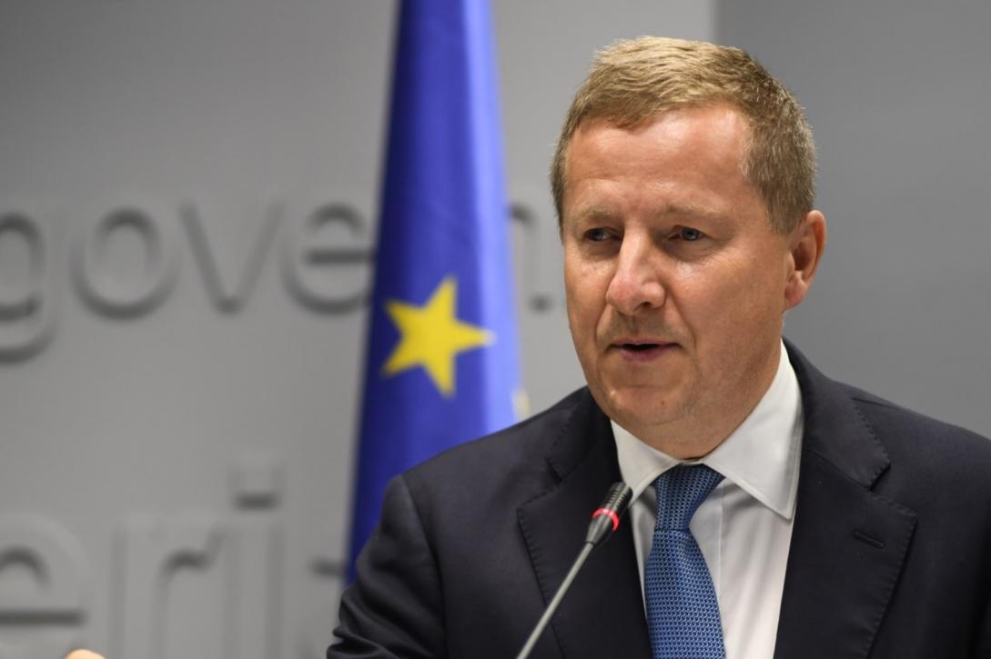 szunyog:-zgjidhja-me-e-mire-eshte-doreheqja-e-kryetareve-ne-veri-te-kosoves