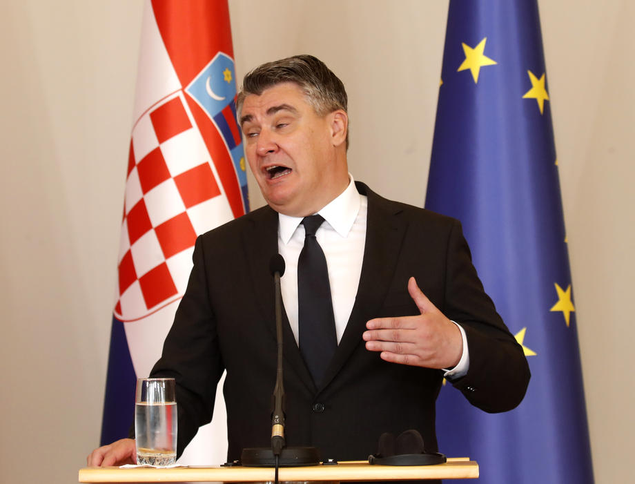 presidenti-kroat-per-banjsken:-sanksionet-nuk-kryejne-pune,-duhet-presion-ndaj-vuciqit