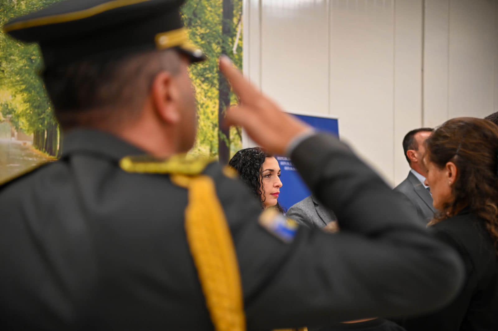 presidentja-osmani-organizon-darken-e-lames-ne-kampin-e-njesise-speciale-ne-mitrovice