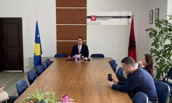 muja-denoncon-disa-kompani-te-ujesjellesit-per-mosraportim-real-te-ujit-te-prodhuar
