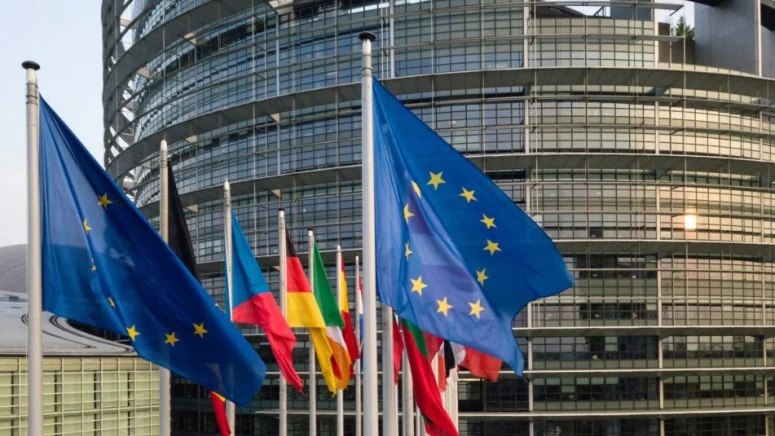 parlamenti-evropian-miratoi-nje-rezolute-per-dialogun-ndermjet-kosoves-dhe-serbise