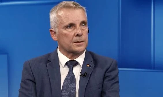 rohde-mirepret-rezoluten-e-pe-se-per-kosoven:-scholz-e-theksoi-urgjencen-e-zgjidhjes-se-konfliktit