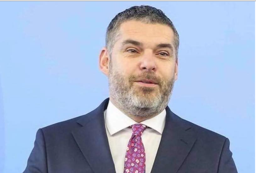 kastrati:-kurti-eshte-kryeminister-i-sokakeve,-erdhi-ne-pushtet-duke-e-gjuajtur-policine-me-molotov