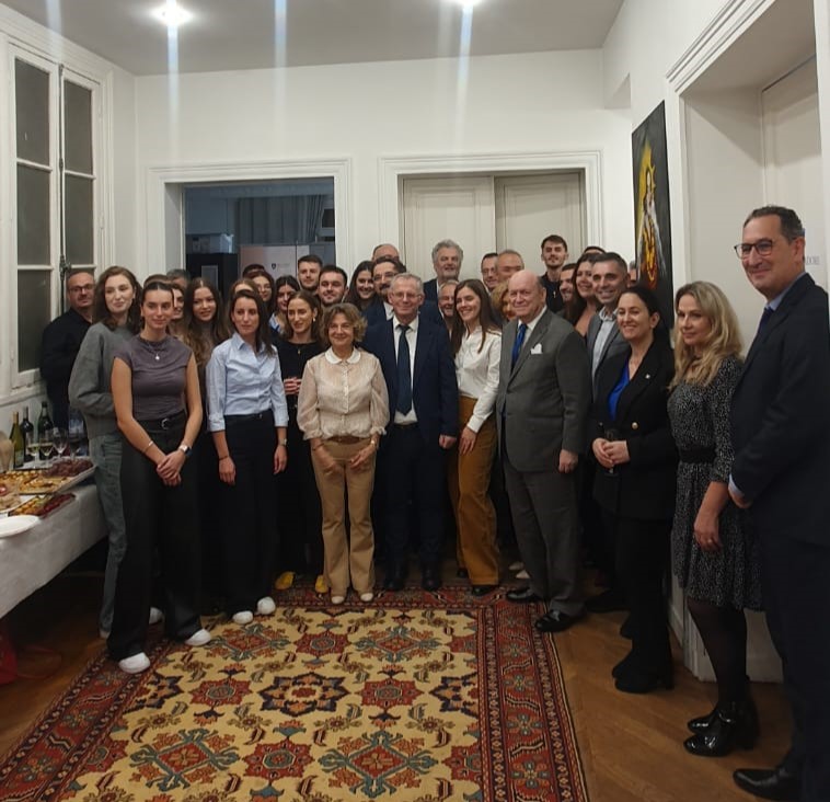 ambasada-e-kosoves-ne-france-mirepriti-zevendeskryeministrin-bislimi