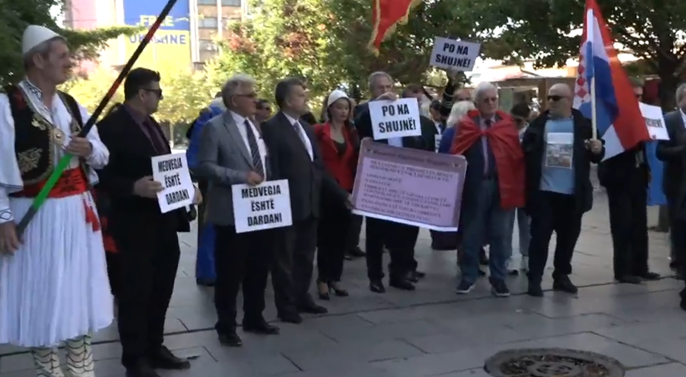 Nis marshi protestues kundër politikave të Serbisë ndaj vendbanimeve shqiptare në Medvegjë, Bujanoc e Preshevë