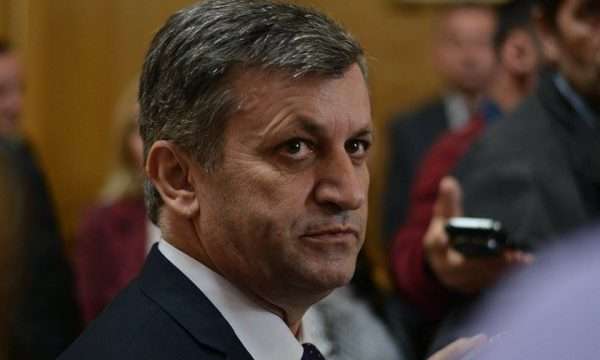 ismet-beqiri:-nuk-mbaj-mend-qe-glauk-konjufca-ka-hedhur-gaz-lotsjelles
