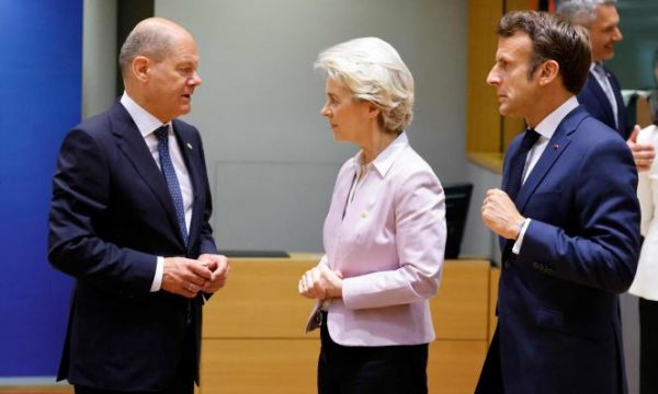 takimet-e-kurtit-dhe-vuciqit-ne-bruksel-fillojne-nga-ora-13:30