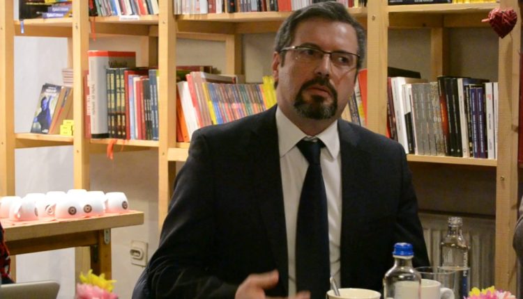 bajrami:-kurti-e-pranoi-pakon-e-plote-te-brukselit,-fatkeqesisht-serbia-refuzoi