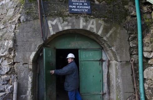 vazhdon-greva-e-minatoreve-ne-trepce