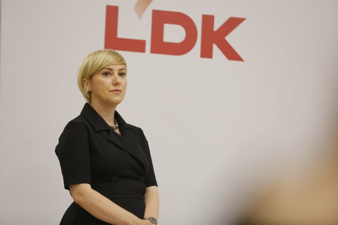 halimi:-derisa-kryeministri-ligjeron-per-liderin-veteflijues,-24-minatore-gjenden-ne-emergjence