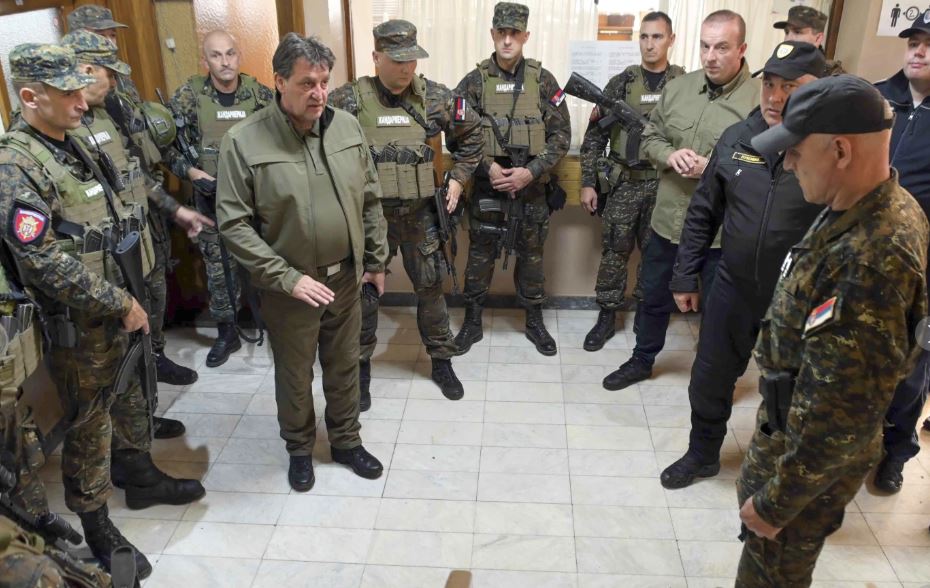 serbia-njofton-per-arrestimin-e-dy-kosovareve-ne-kufi-me-hungarine-per-kontrabande-me-migrante-e-arme