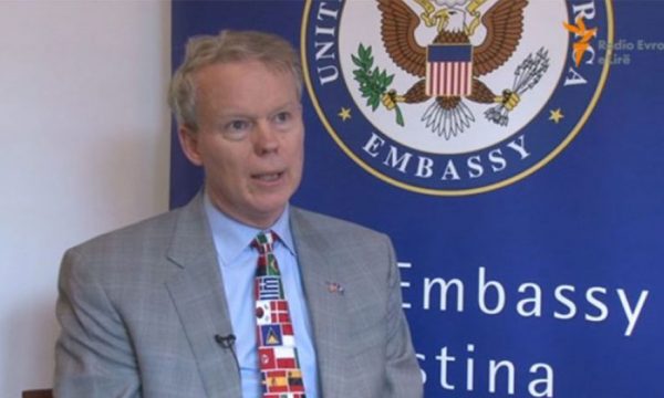 ish-ambasadori-amerikan:-be-ja-duhet-te-ndaloje-se-perkdheluri-vuciqin