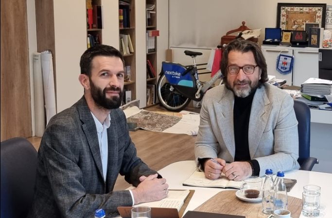 rama-shkruan-per-takimin-me-deputetin-e-vv-se