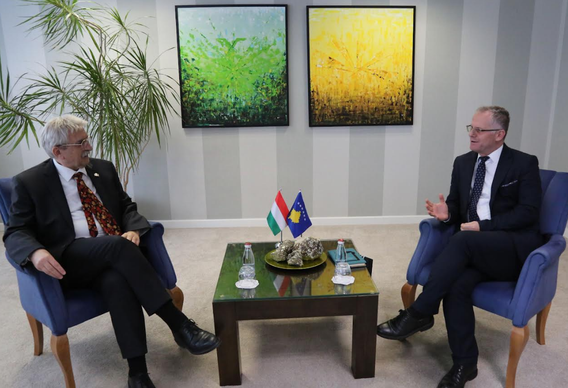 bislimi-priti-ne-takim-ambasadorin-e-ri-te-hungarise,-diskutojne-per-integrimin-evropian