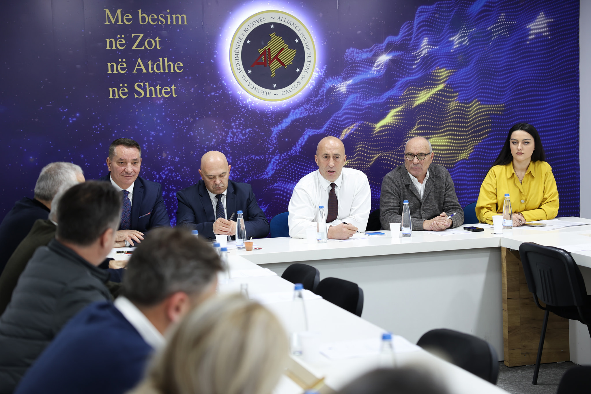 aak:-anetaresimi-ne-nato-te-trajtohet-si-urgjence