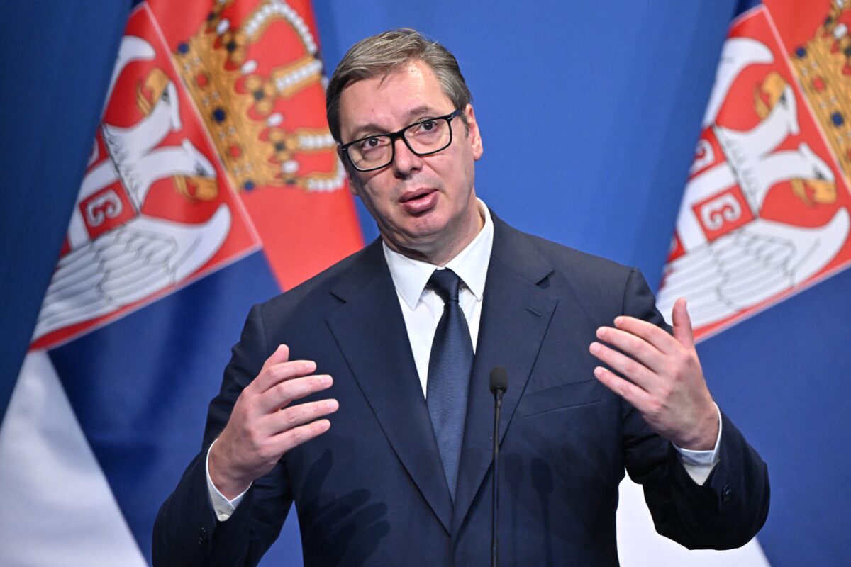 Vuçiq shpalli zgjedhjet e jashtëzakonshme parlamentare në Serbi, ato do të mbahen më 17 dhjetor
