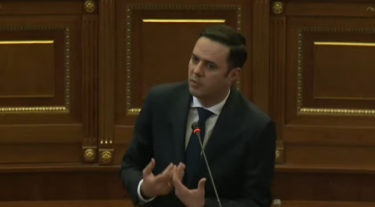 abdixhiku-kurtit:-eshte-gabim-nese-e-nenshkruani-statutin-e-asociacionit-me-serbine,-eshte-ceshtje-e-kosoves