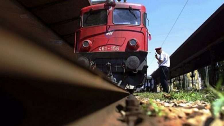 perurohen-tunelet-6-dhe-7,-rihapet-edhe-linja-hekurudhore-hani-i-elezit-fushe-kosove