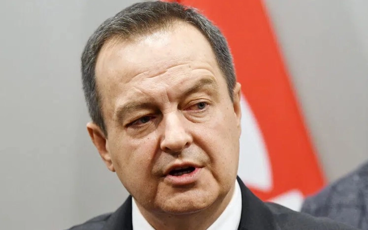 daciq:-deklarata-e-von-der-leyen-per-njohjen-e-kosoves-eshte-dhene-per-t’i-kenaqur-veshet-e-prishtines