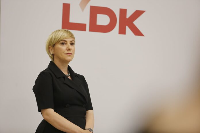 Halimi e LDK-së kritikon Qeverinë Kurti: Asnjë njohje nuk e solli
