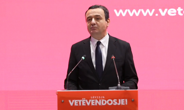 kurti-iu-kerkon-me-shume-angazhim-aktivisteve-te-partise:-ka-tendence-per-grupacione