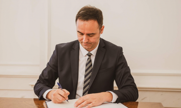 konjufca:-drejtesia-per-astritin-do-ta-shenoje-fitoren-dhe-reformimin-e-shumepritur-te-sistemit-te-drejtesise